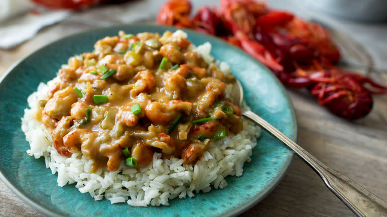 Crawfish étouffée on blue plate