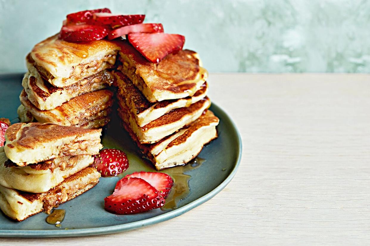 peanut butter and berries pancakes