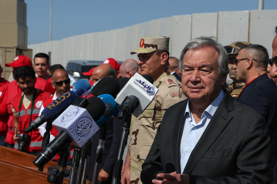 António Guterres am Grenzübergang Rafah.