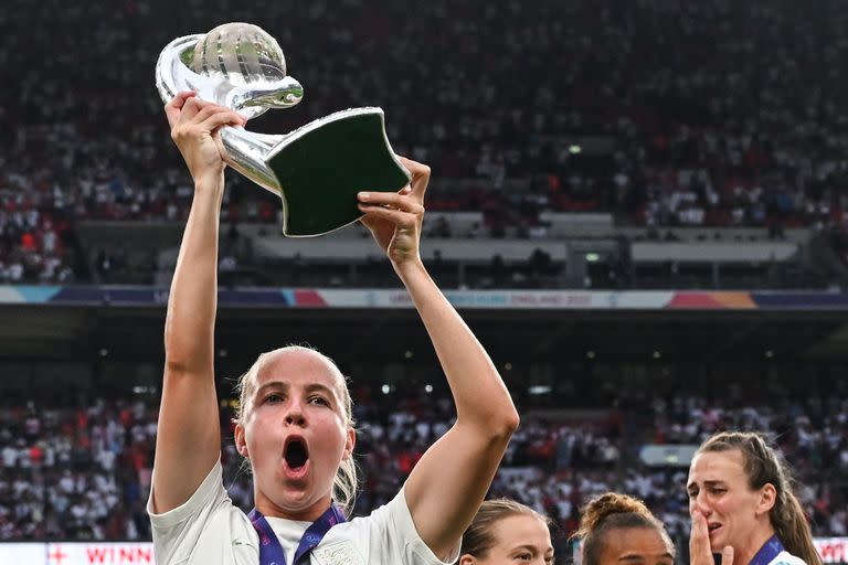 Beth Mead fue una pieza clave en la primera conquista de Inglaterra, con goles y asistencias