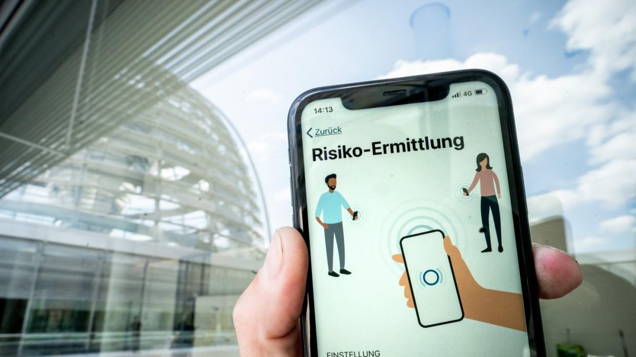 «Unter der am 1. September von Apple veröffentlichten neuen iOS-Version kann es bei einer geringen Zahl von Nutzern zu irreführenden Risiko-Berechnungen kommen», heißt es.