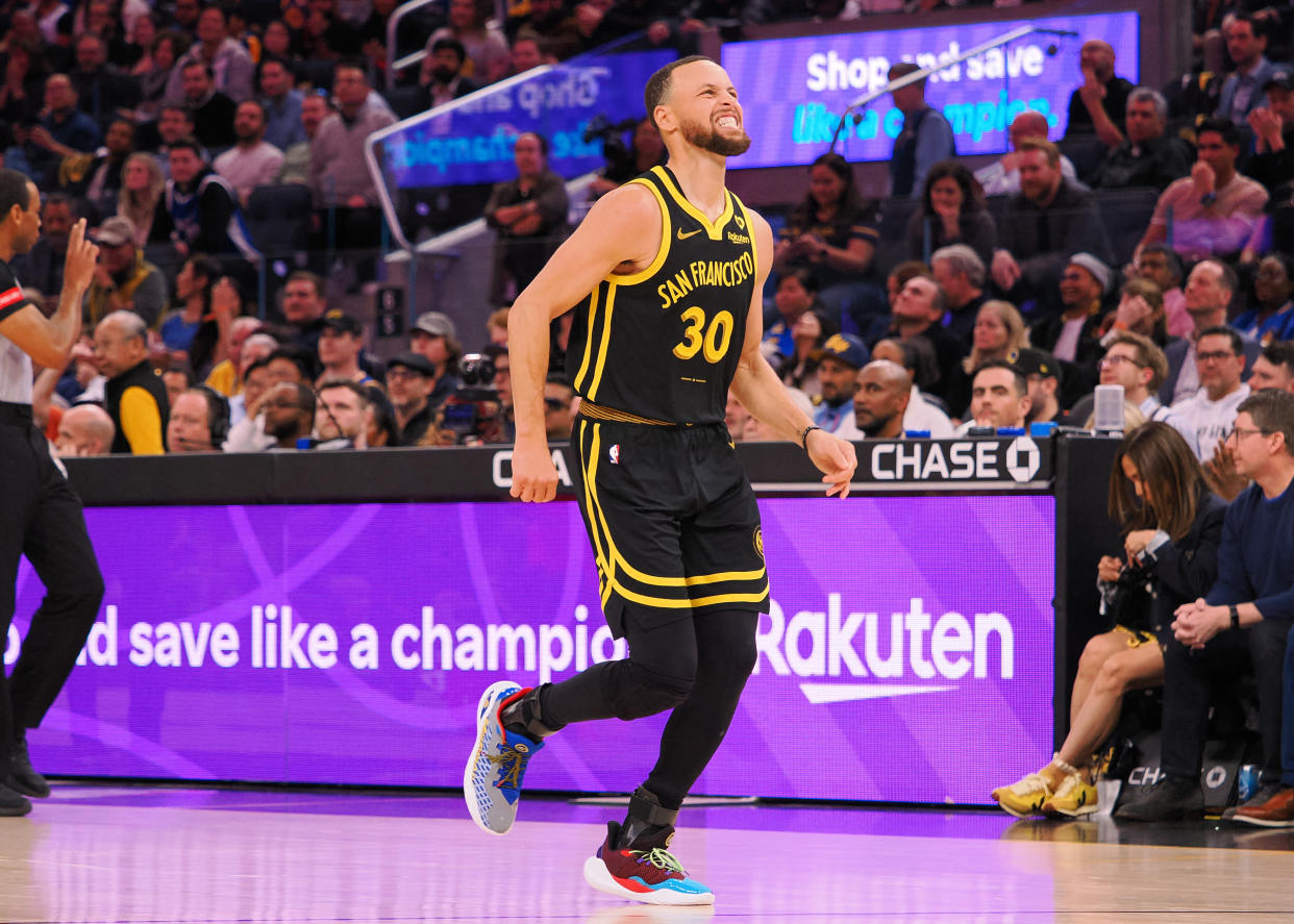 Mar 7, 2024; San Francisco, California, USA; Golden State Warriors guard Stephen Curry (30) limps around the court after a play against the Chicago Bulls during the fourth quarter at Chase Center. Mandatory Credit: Kelley L Cox-USA TODAY Sports