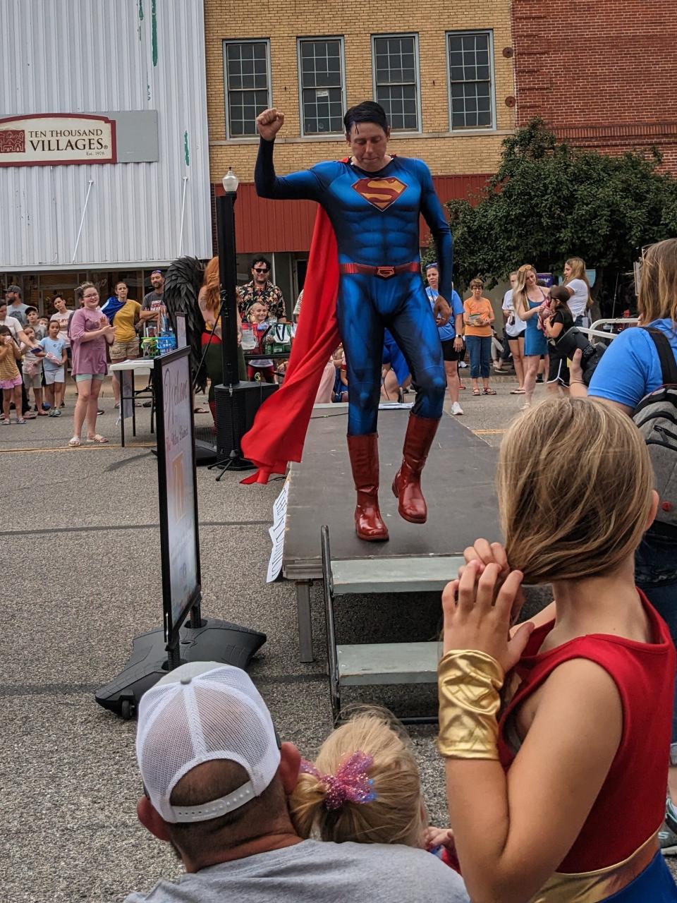 Each year, Hutchinson transitions into "Smallville" for a day to honor Superman's fictional Kansas hometown. It hosts Smallville Con, a comic book convention, for two days each June.
