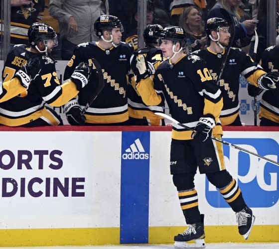 NHL: Pittsburgh Penguins defeat Detroit Red Wings in overtime