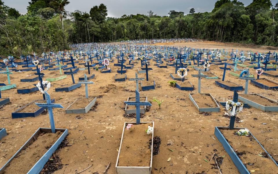 Parque Taruma in Manaus cemetery is a grim reminder of what can happen if Covid-19 spreads uncontrolled  - Telegraph/Simon Townsley