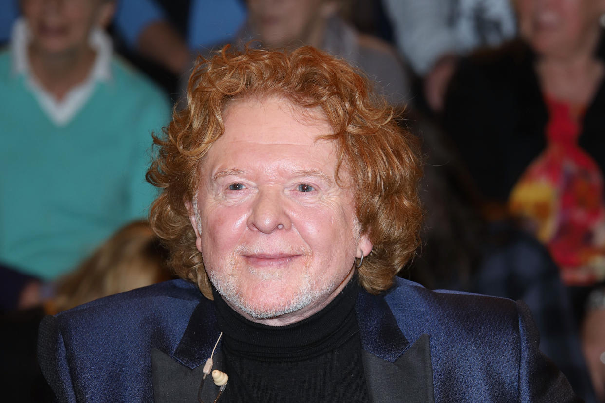 HAMBURG, GERMANY - NOVEMBER 21: British musician Mick Hucknall during the 'Markus Lanz' TV show on November 21, 2018 in Hamburg, Germany. (Photo by Tristar Media/Getty Images)