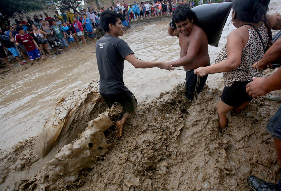 Peru struggles with devastating El Niño flooding