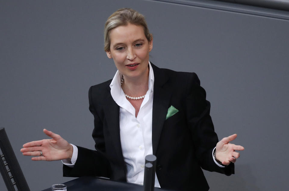 BERLIN, GERMANY - NOVEMBER 21: Alice Weidel, co-Bundestag faction leader of the right-wing Alternative for Germany (AfD) political party, speaks during debates over the next federal budget at the Bundestag on November 21, 2018 in Berlin, Germany. Weidel is under investigation by authorities over possibly illegal campaign contributions during 2017 German parliamentary elections.   (Photo by Sean Gallup/Getty Images)