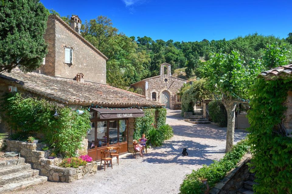 Hamlet haven: Johnny Depp is reportedly selling his 19th-century French villageTopTenRealEstateDeals.com