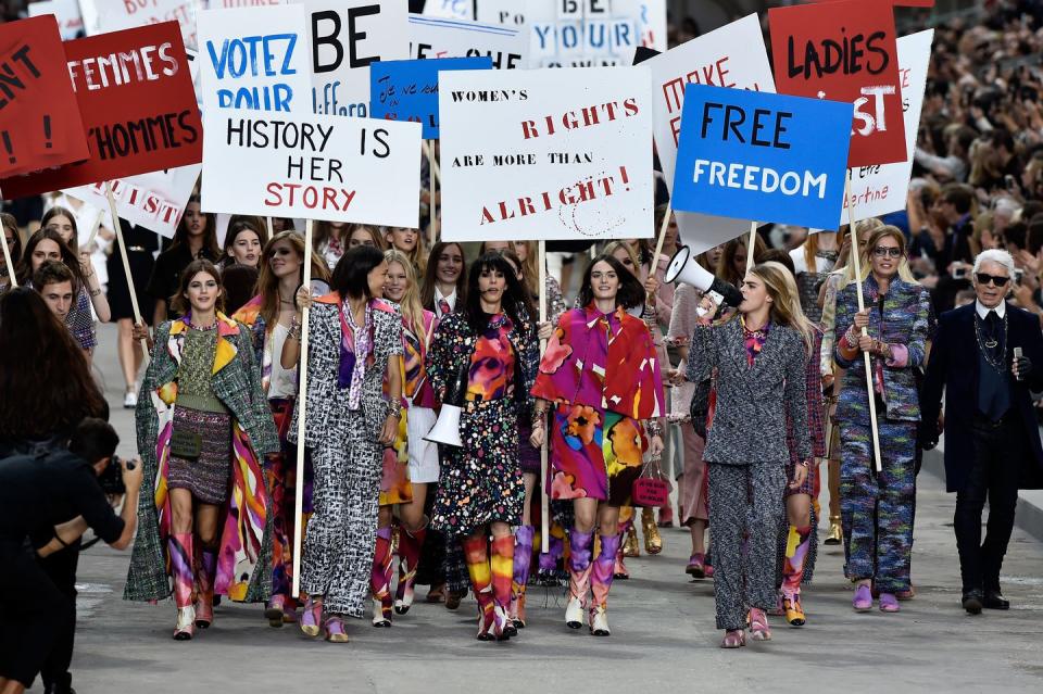 <p>Chanel Womenswear Spring/Summer 2015</p>