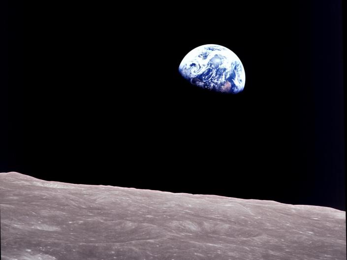 earthrise 1968