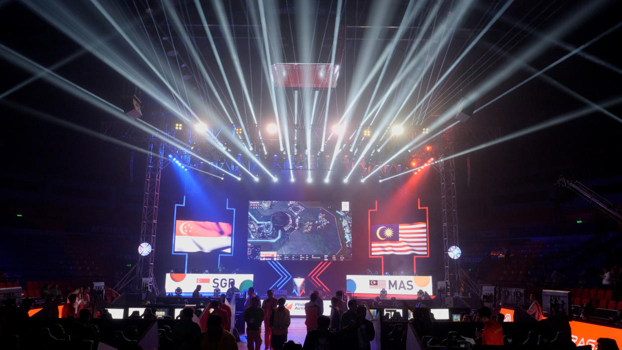 Singapore versus Malaysia at the 2019 SEA Games Starcraft 2 event. (Photo: Yahoo Esports SEA)