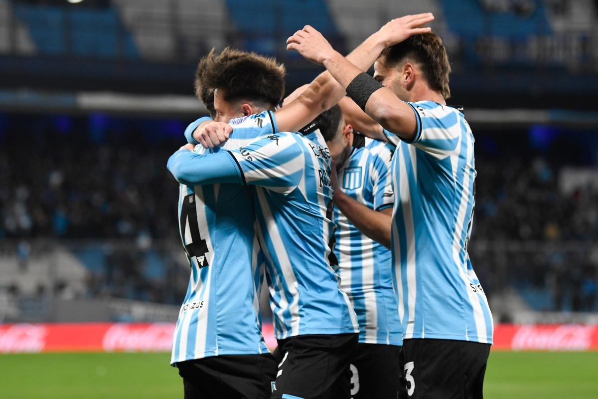 Racing beat Huachipato and is preparing for the Avellaneda derby