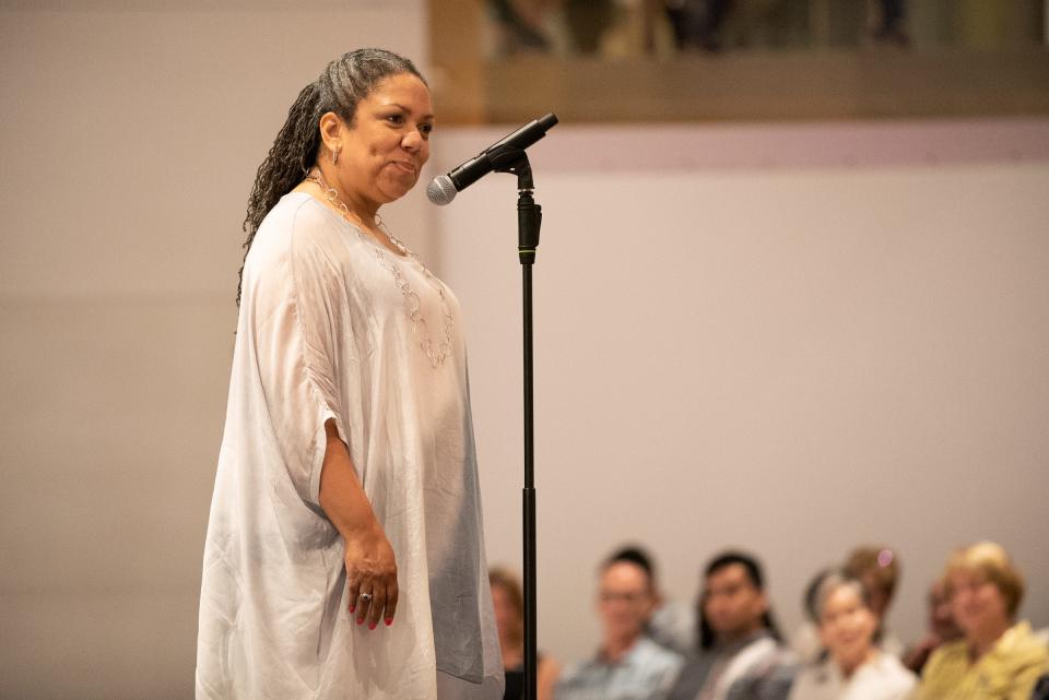 Vanessa Wilson tells her tale during Arizona Storytellers Project presents Stylish Stories at the Phoenix Art Museum on Wednesday, May 15, 2019.