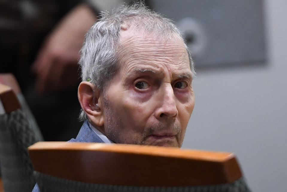 New York real estate heir Robert Durst appears in court during opening statements in his murder trial on March 5, 2020 in Los Angeles, California. - The eccentric US real estate tycoon accused of the 2000 murder of his best friend finally went on trial on March 4 in California, in a case that gained new momentum after his participation in a 2015 HBO documentary series. (Photo by Robyn Beck / AFP) (Photo by ROBYN BECK/AFP via Getty Images)