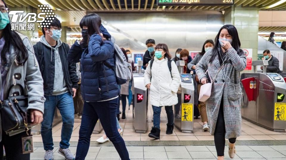 賴明詔認為疫情難以清零，應學會與病毒共存。（示意圖／shutterstock達志影像）