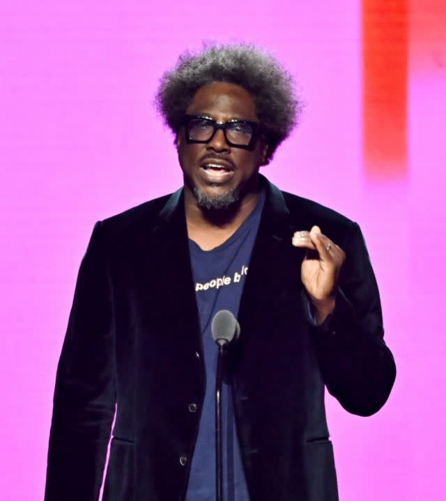 W Kamau Bell