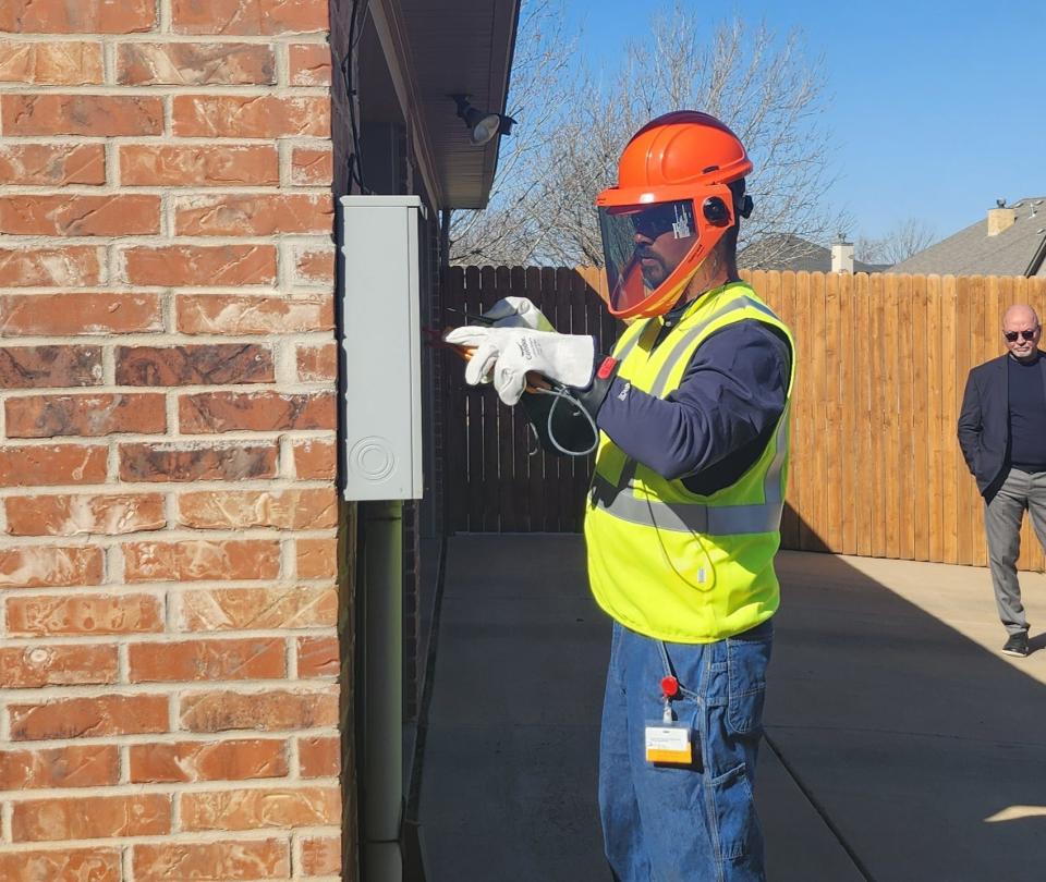 Xcel energy installs the first new electric smart meter in Amarillo Monday morning at a residence in the 7700 block of Pinnacle Dr. The new electric meters are set to be installed throughout their entire Texas service area within two years.