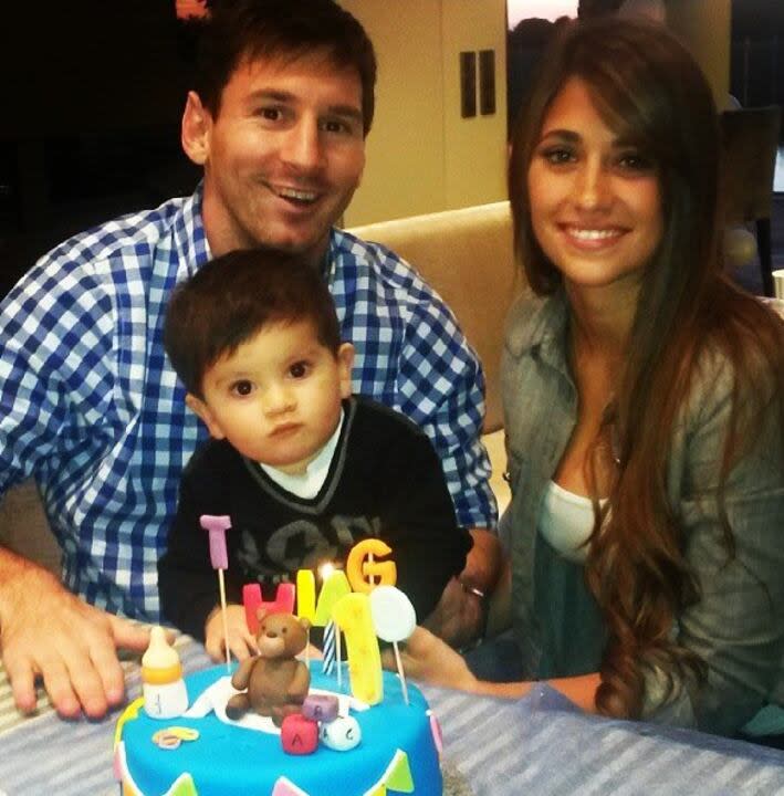 Así celebraron Leo y Anto el primer cumpleaños de Thiago