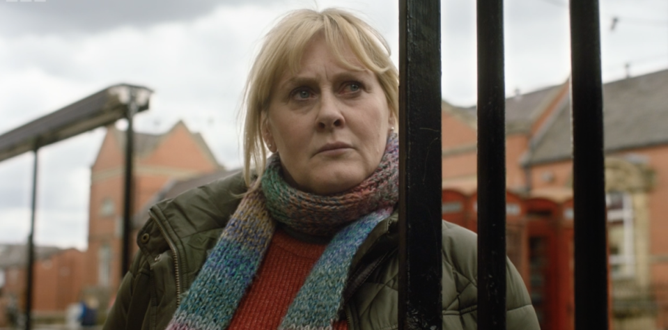 Sarah Lancashire filming Sheffield-set scenes in Halifax in ‘Happy Valley’ episode two (bbc)