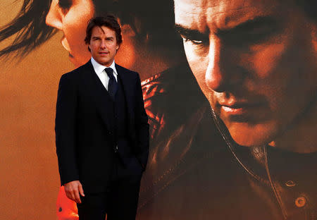 Tom Cruise poses as he arrives for the European premiere of the film "Jack Reacher: Never Go Back" at Leicester Square in London, Britain October 20, 2016. REUTERS/Eddie Keogh