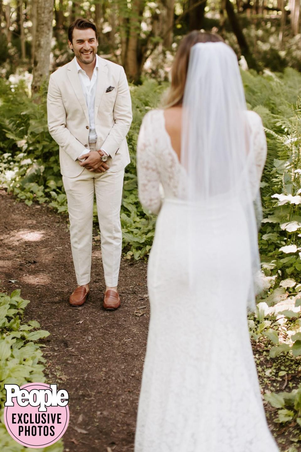 Bride Jenna Walker, Groom Ryan Watson   Full credit line – Brandon Taylor.