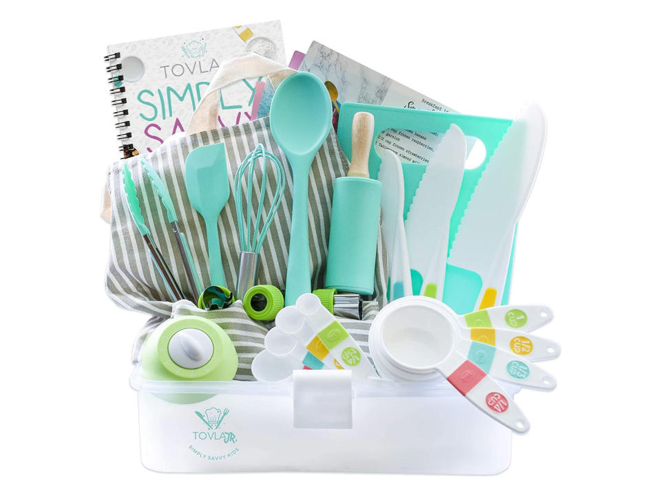 Tovla Jr. Cooking and Baking Gift Set