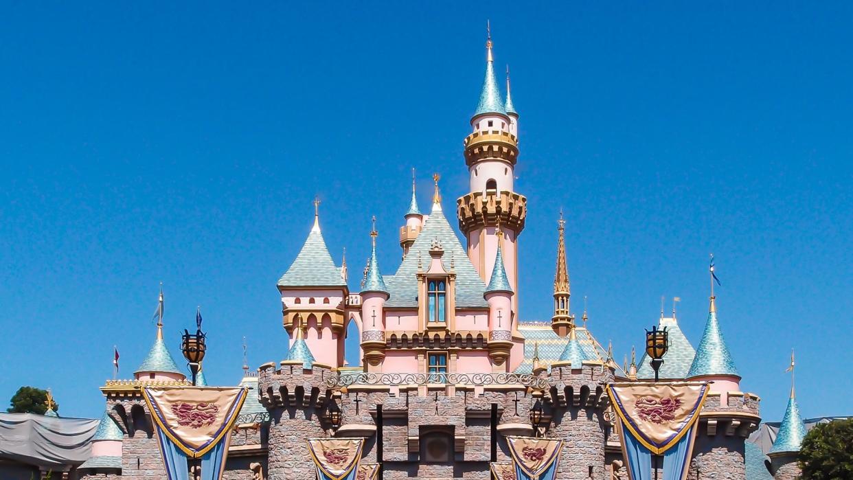 5-disneyland-hacks-to-save-money.jpg