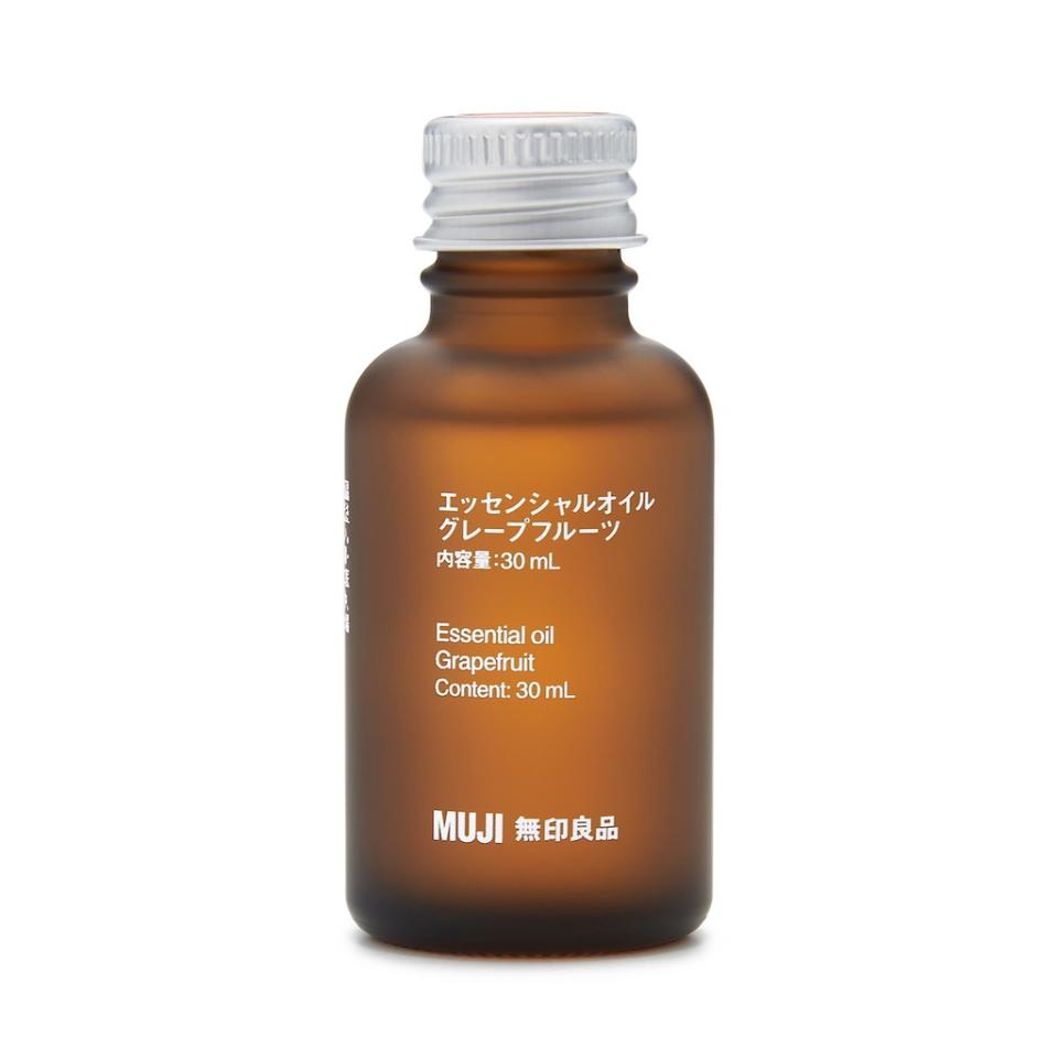 MUJI Essential Oil / Grapefruit 30ml. (Photo: Shopee SG)