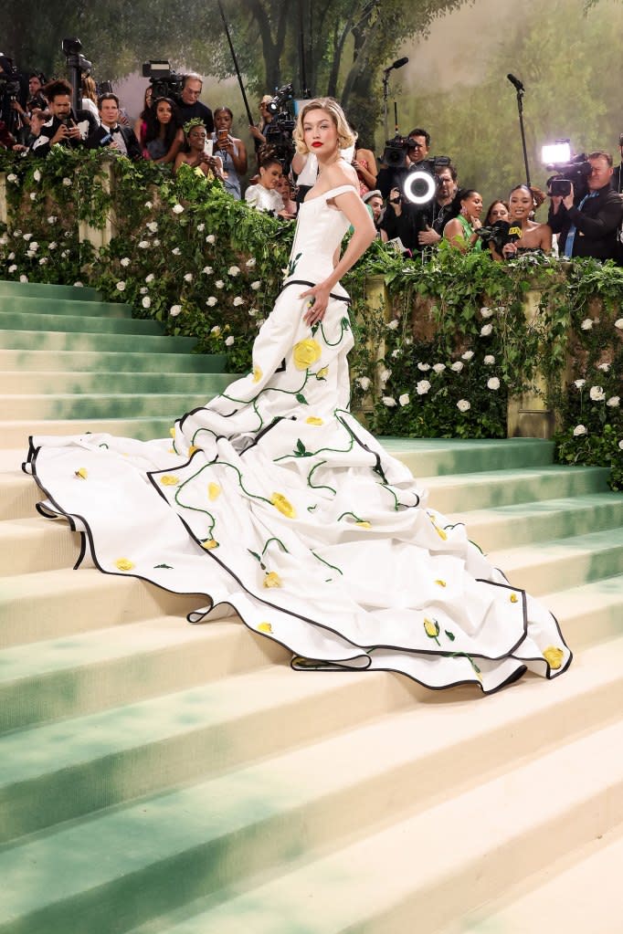 Gigi Hadid Walks the 2024 Met Gala Red Carpet Sans Boyfriend Bradley Cooper 02