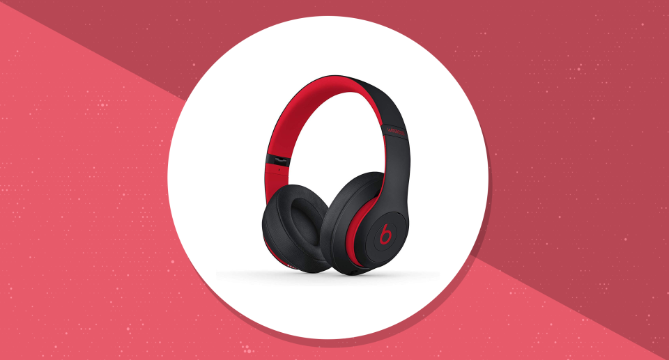 Save on all sorts of Beats by Dre headphones! (Photo: Amazon)