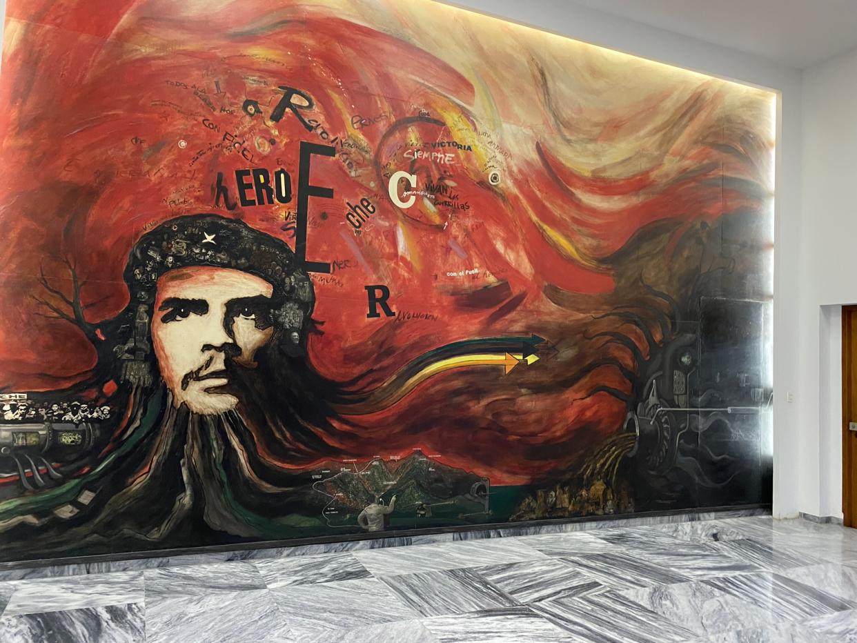 A Che Guevera mural in a Cuban government building. 