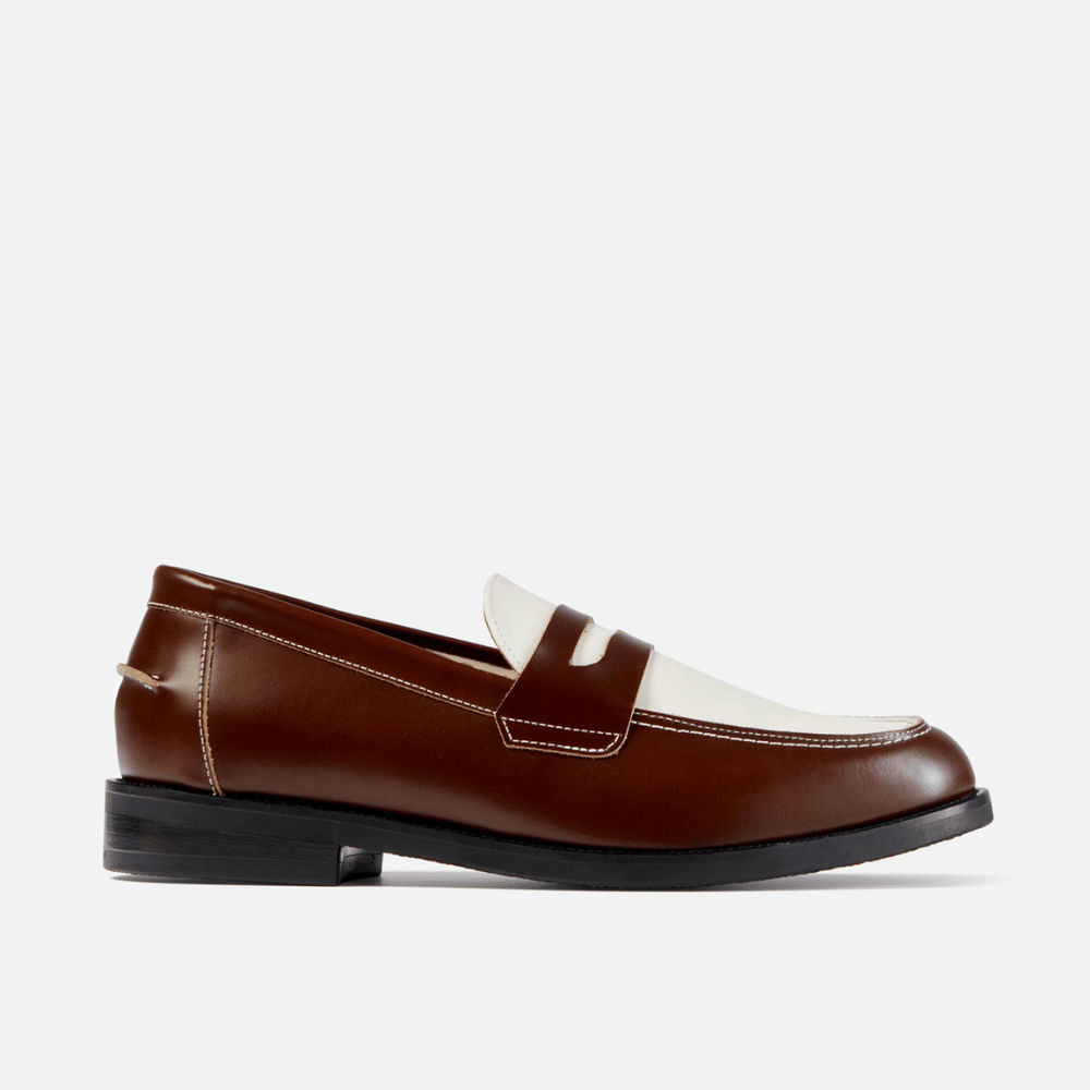 <p><a href="https://go.redirectingat.com?id=74968X1596630&url=https%3A%2F%2Fdukeanddexter.com%2Fproducts%2Fwilde-chestnut-x-white-penny-loafer&sref=https%3A%2F%2Fwww.townandcountrymag.com%2Fstyle%2Fmens-fashion%2Fg46146575%2Fbest-loafers-for-men%2F" rel="nofollow noopener" target="_blank" data-ylk="slk:Shop Now;elm:context_link;itc:0;sec:content-canvas" class="link rapid-noclick-resp">Shop Now</a></p><p>Wilde Chestnut X White Penny Loafer</p><p>dukeanddexter.com</p><p>$300.00</p>