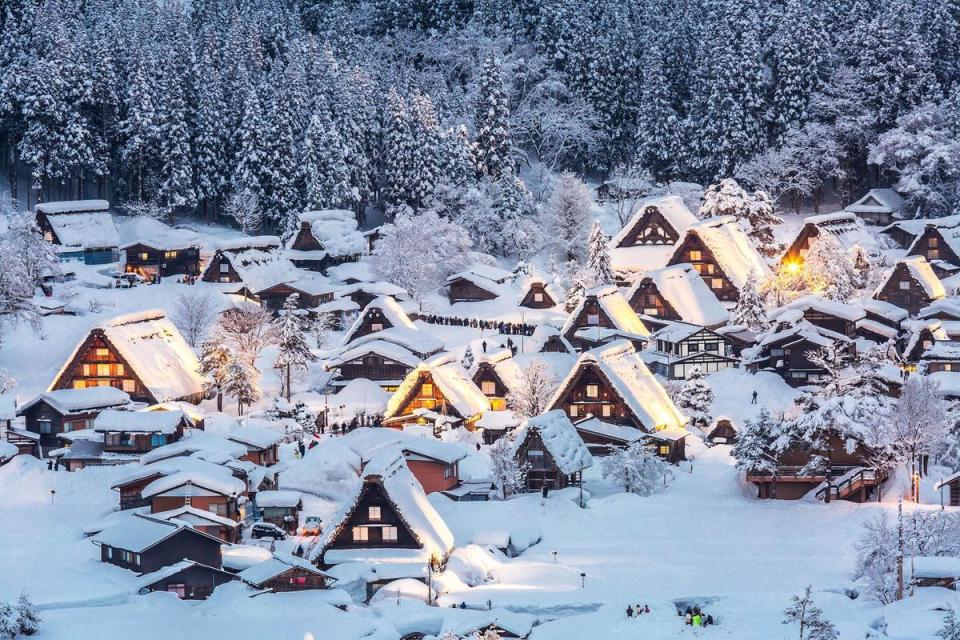 日本白川鄉合掌村是冬季熱門朝聖景點。（圖片來源：可樂旅遊提供）