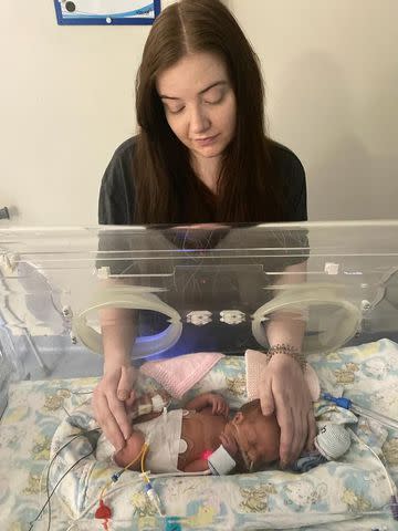 <p>Laura Mahon</p> Laura Mahon and daughter Sienna.