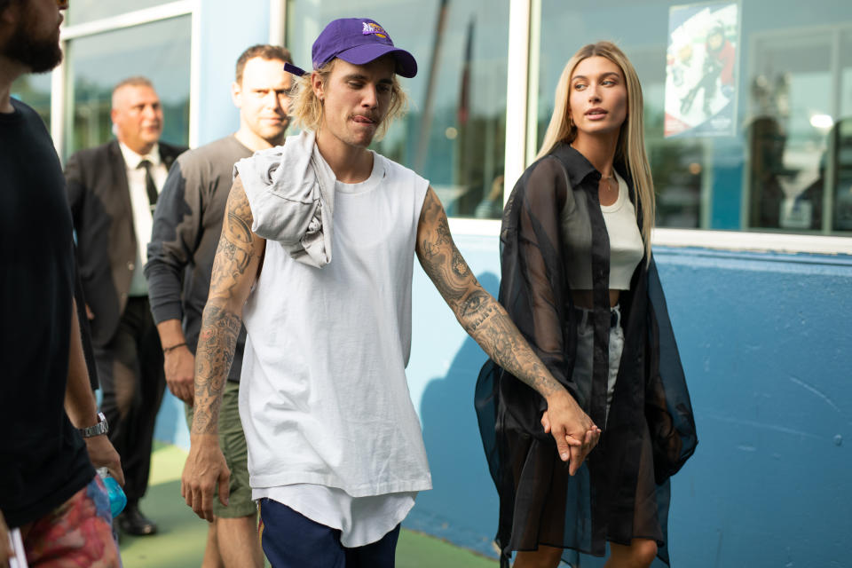 NEW YORK, NY - SEPTEMBER 06:  Justin Bieber and Hailey Baldwin are seen on the street attending John Elliott during New York Fashion Week SS19 on September 6, 2018 in New York City.  (Photo by Matthew Sperzel/Getty Images)