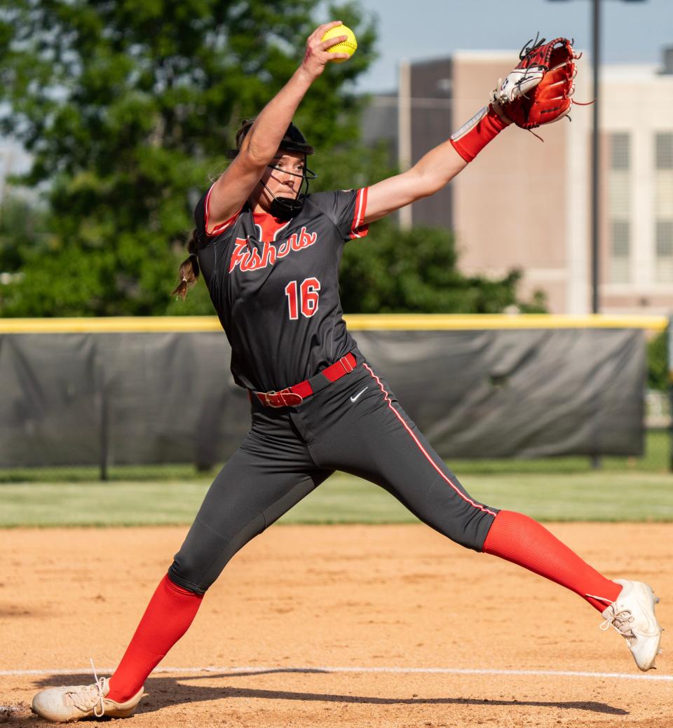 Fishers sophomore Kate Murray pitches Monday, May 22, 2023, as Fishers takes on HSE in an IHSAA softball sectional at Noblesville High School in Noblesville. HSE beat Fishers 6-3.