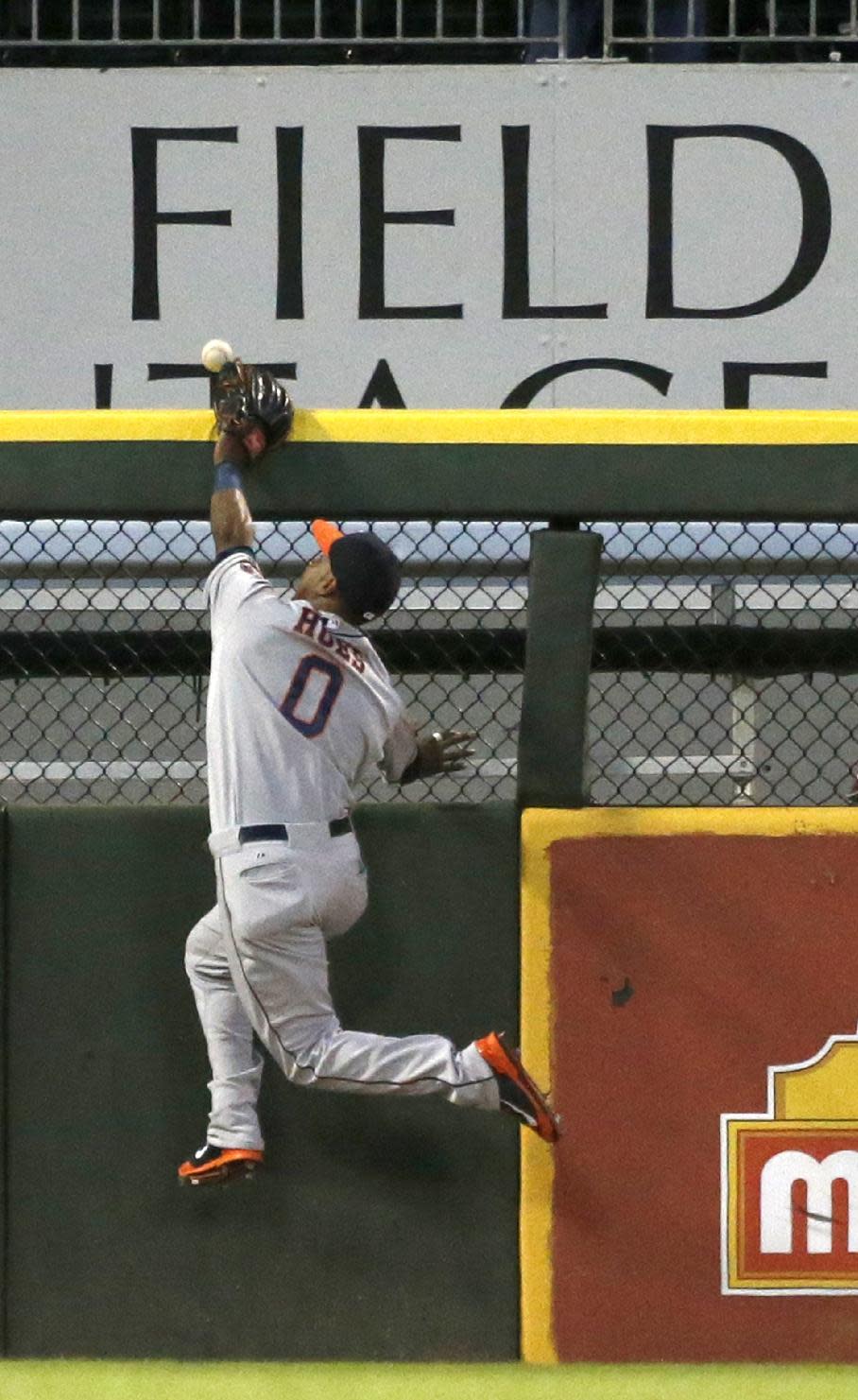 Two bad bounces rob White Sox slugger Dunn of home run