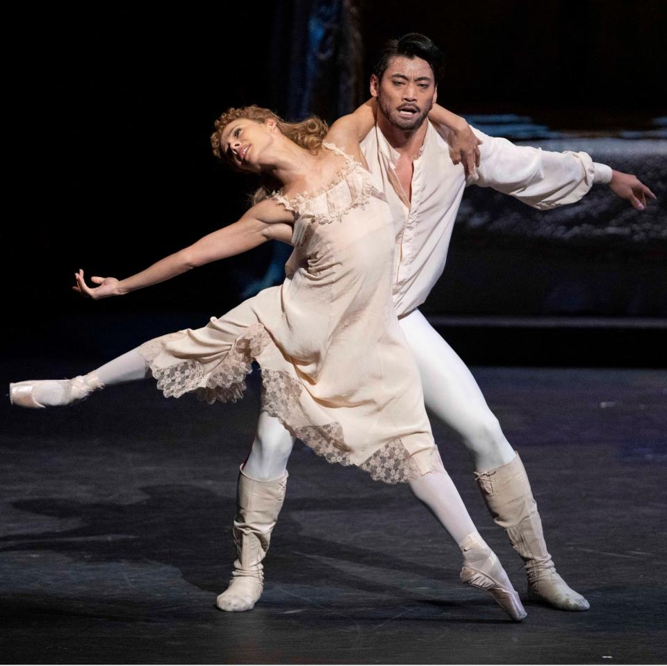 The most demanding role for a man in any ballet: Ryoichi Hirano as Crown Prince Rudolf with Francesca Hayward as Princess Stephanie - Alastair Muir