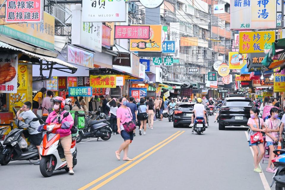 台中｜許記生煎包/逢甲夜市