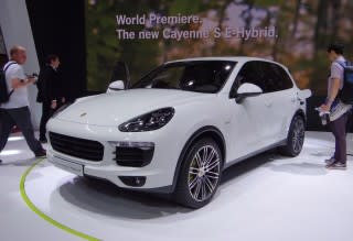 2015 Porsche Cayenne S E-Hybrid, 2014 Paris Auto Show