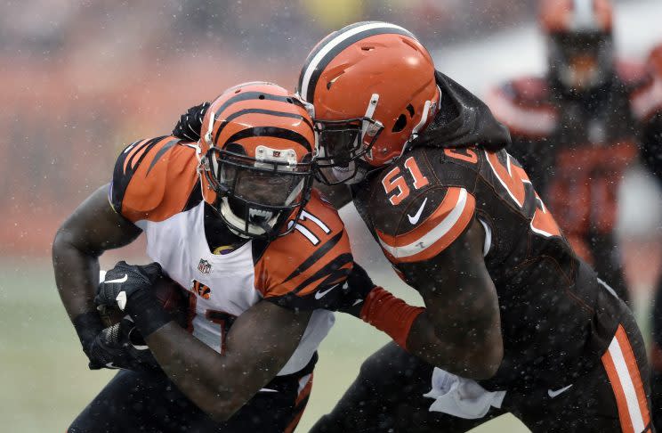 Jamie Collins (51) agreed to stay with the Browns, signing a four-year extension. (AP)