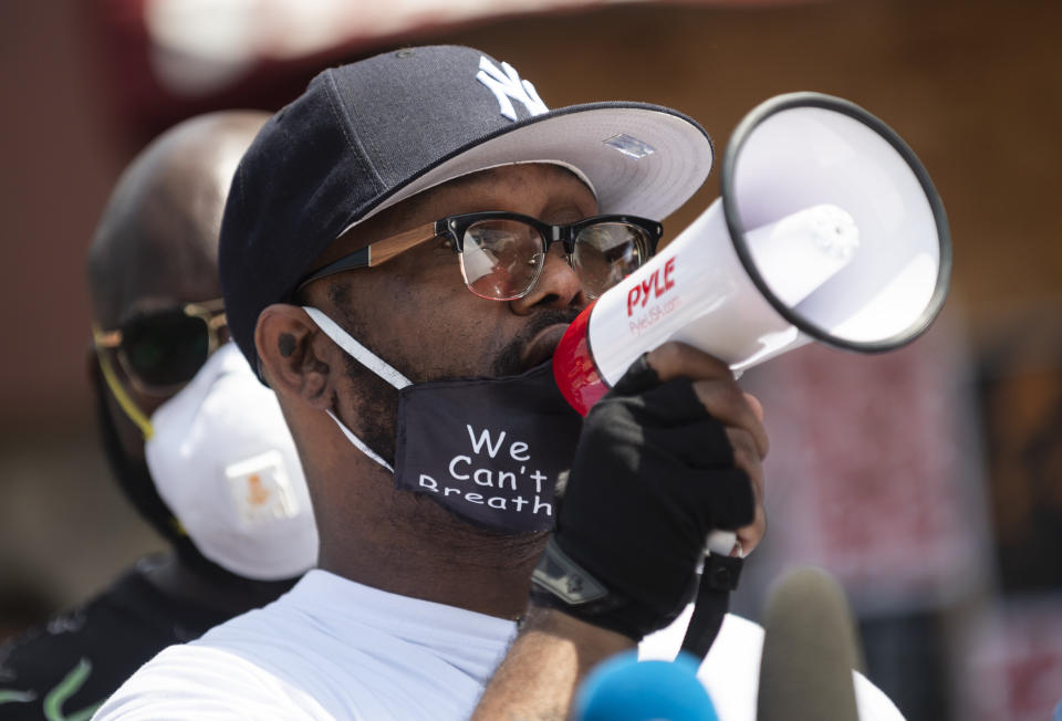 Terrence Floyd speaks to a group gathered on June 1 at the Minneapolis site where his brother George was killed by police one week ago. (Photo: Stephen Maturen via Getty Images)