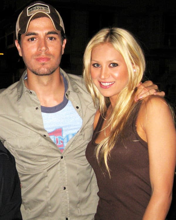 Enrique Iglesias y Anna Kurnikova 