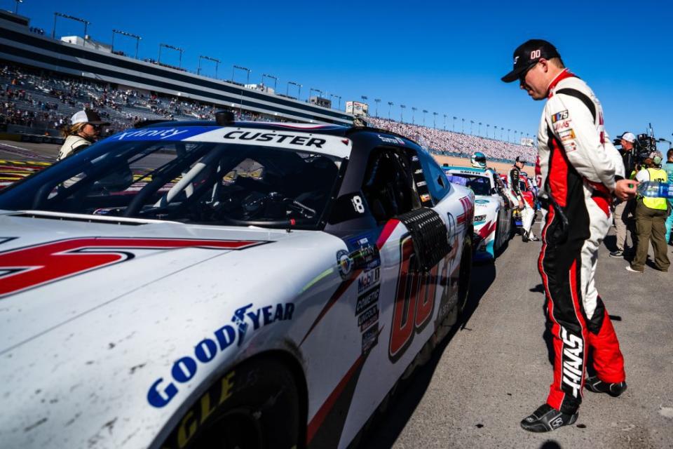 Cole Custer looks at his No. 00 Ford after the NASCAR Xfinity Series race at Las Vegas