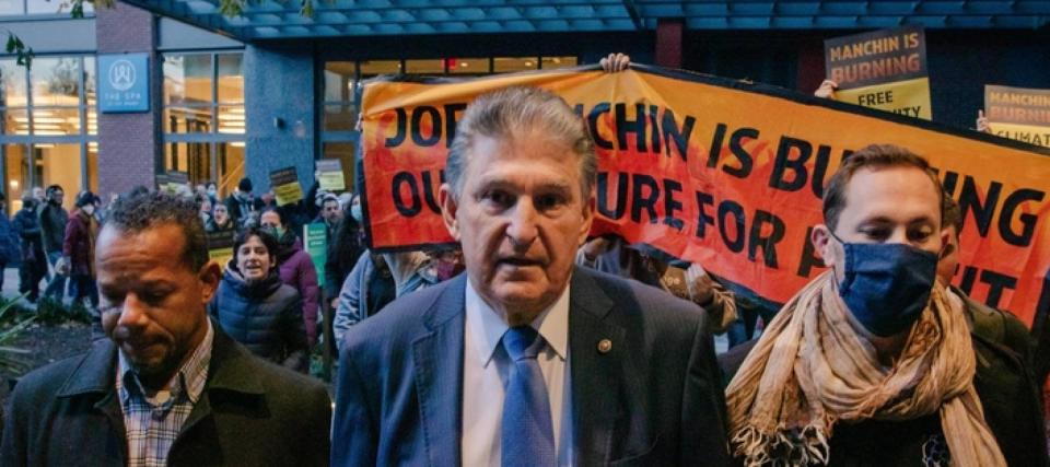 Dywedodd y Seneddwr Joe Manchin na fydd yn cefnogi’r bil hinsawdd—a yw’n bryd dympio stociau solar am byth a dyblu’r cynhyrchwyr glo?