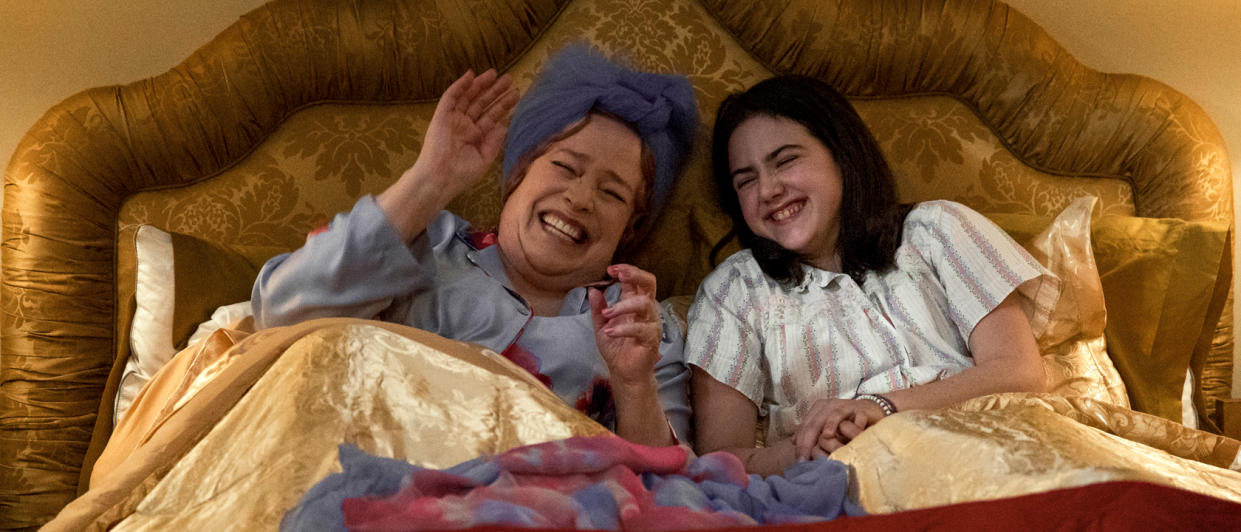  Kathy Bates and Abby Ryder Fortson in Are You There God? It's Me, Margaret 