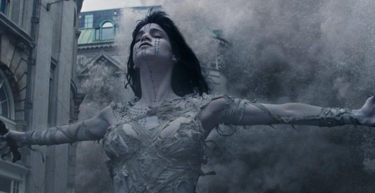 Sofia Boutella's Ahmanet unleashes hell in 'The Mummy' (credit: Universal)