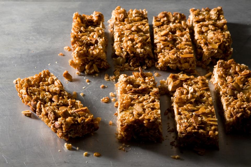 Chewy Nut and Cereal Bars