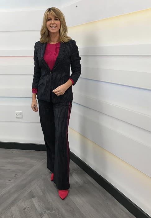 kate-garraway-suit